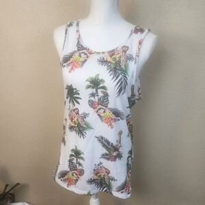 On the Byas White Pin Up Print Tank Top Small (5967)